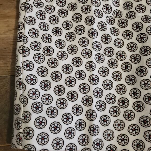 Adrianna Papell High Rise Floral Daisy Cropped Capris Stretch Pants Size 10 - Picture 4 of 11